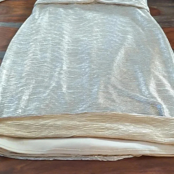 Rene by Rene Ruiz 3/4 Sleeve Draped Cocktail Dress in Champagne Metallic - Picture 7 of 11